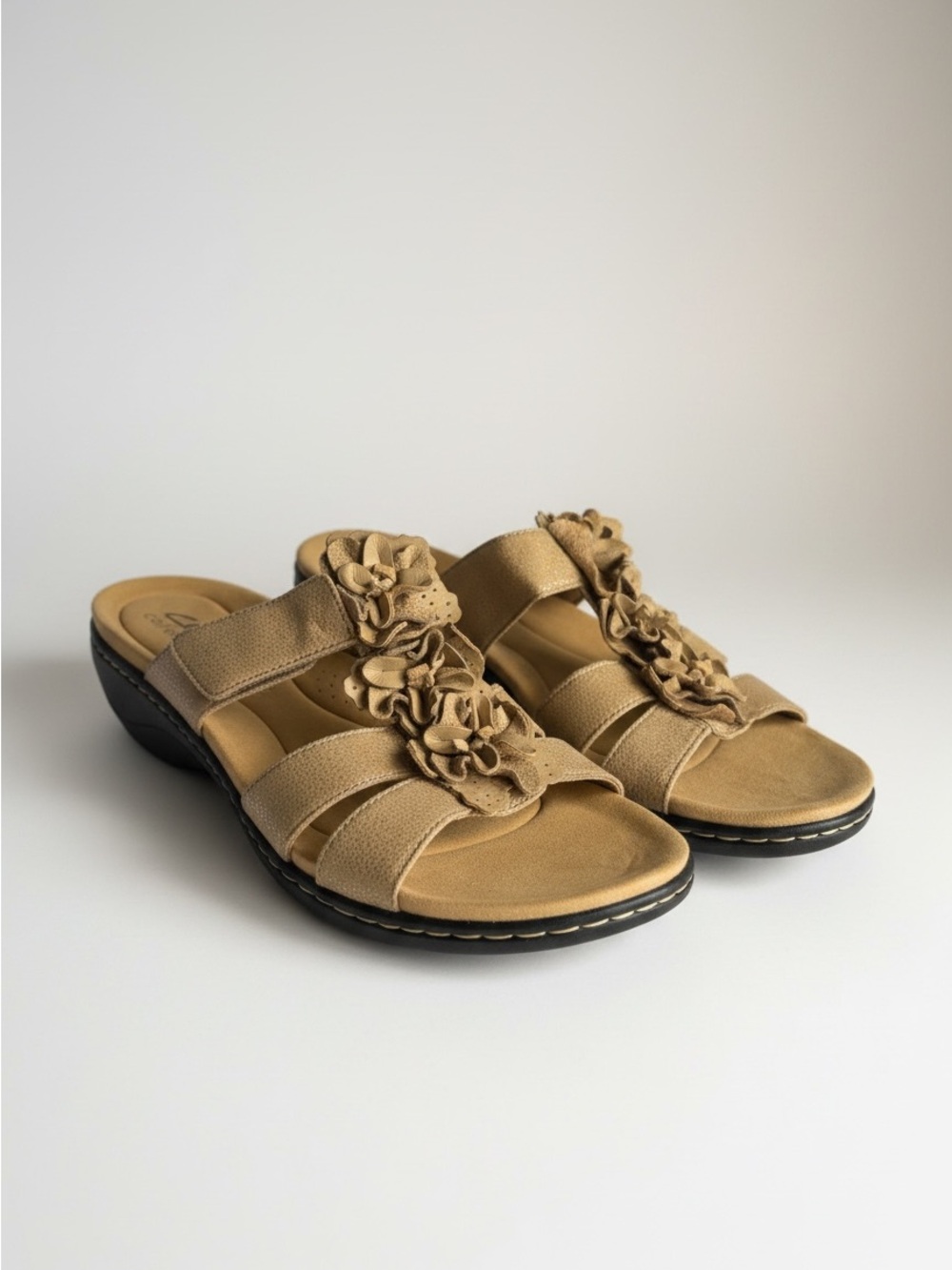 Clarks Collection Tan Floral Comfort Slide Sandals Women’s Velcro Straps
